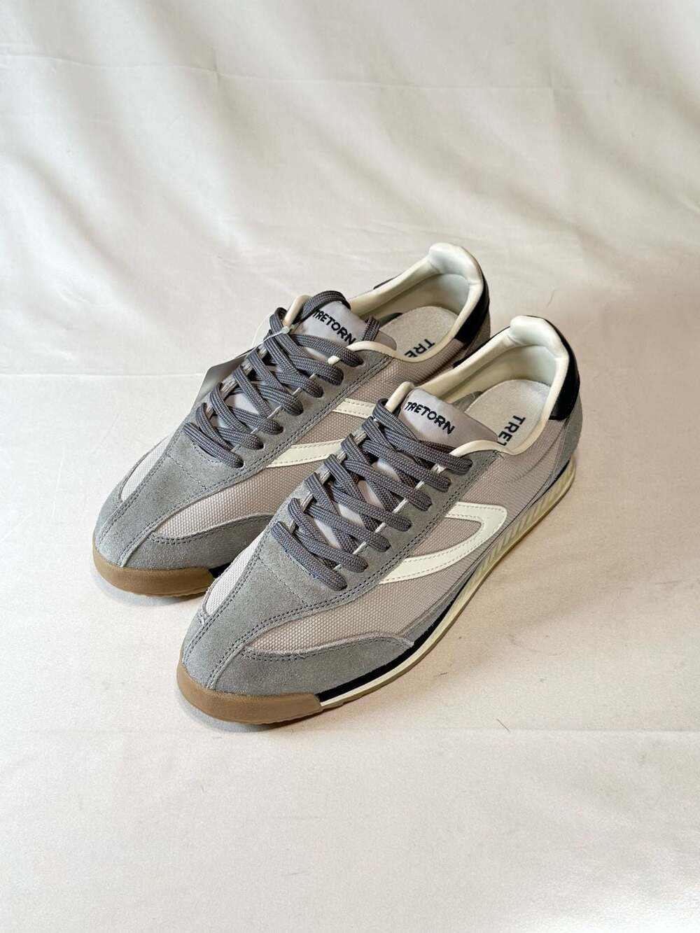 Tretorn Rawlins Women’s 2.0 Gray Suede And Textile Casual Athletic Jogging Sneak
